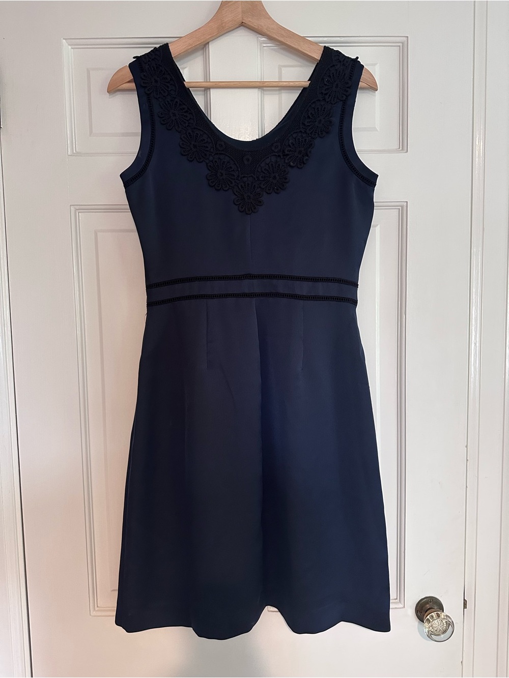 Banana Republic dark Navy (almost black) Lace Detail Sleeveless Dress Size 4